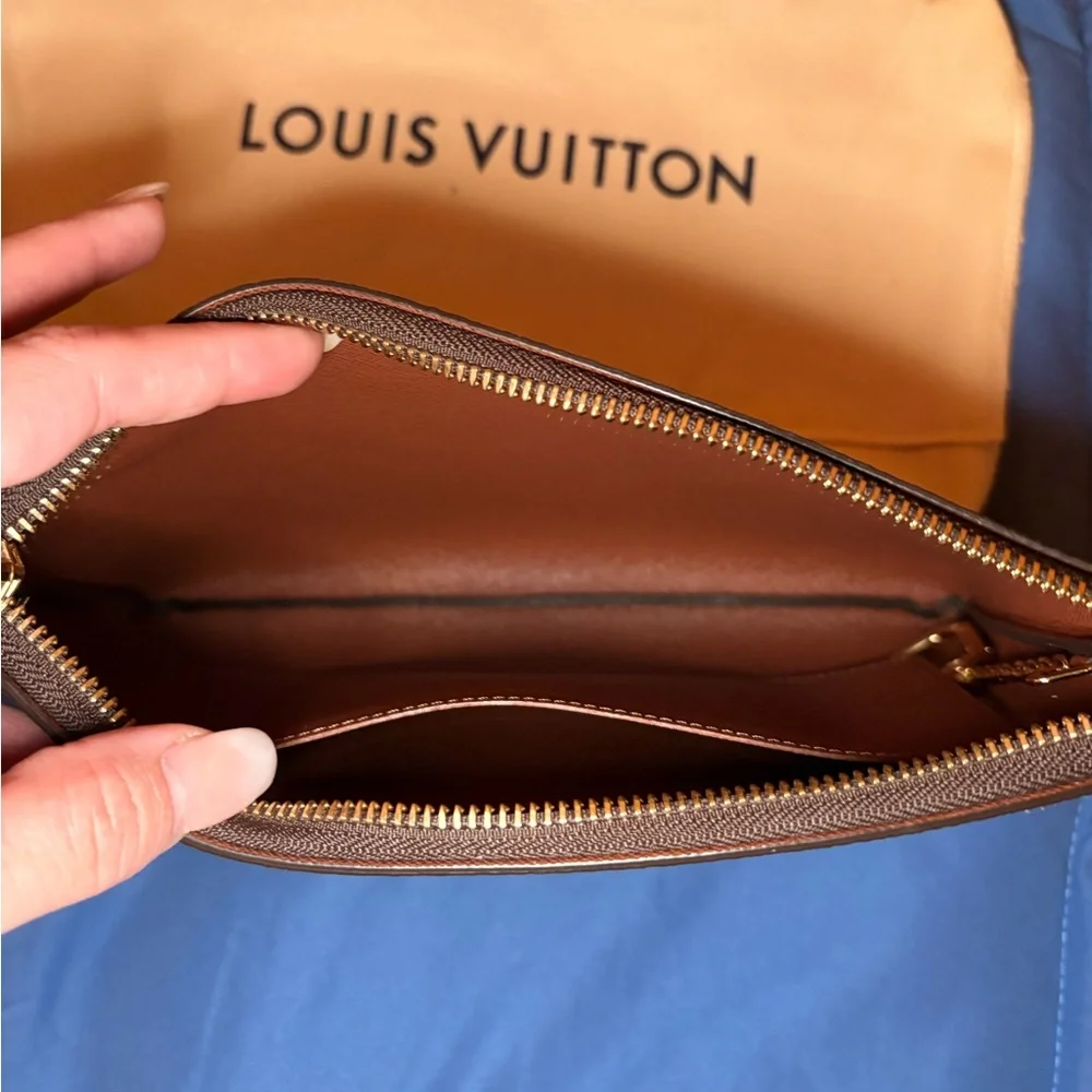 Louis Vuitton medium key pouch - Picture 3 of 6